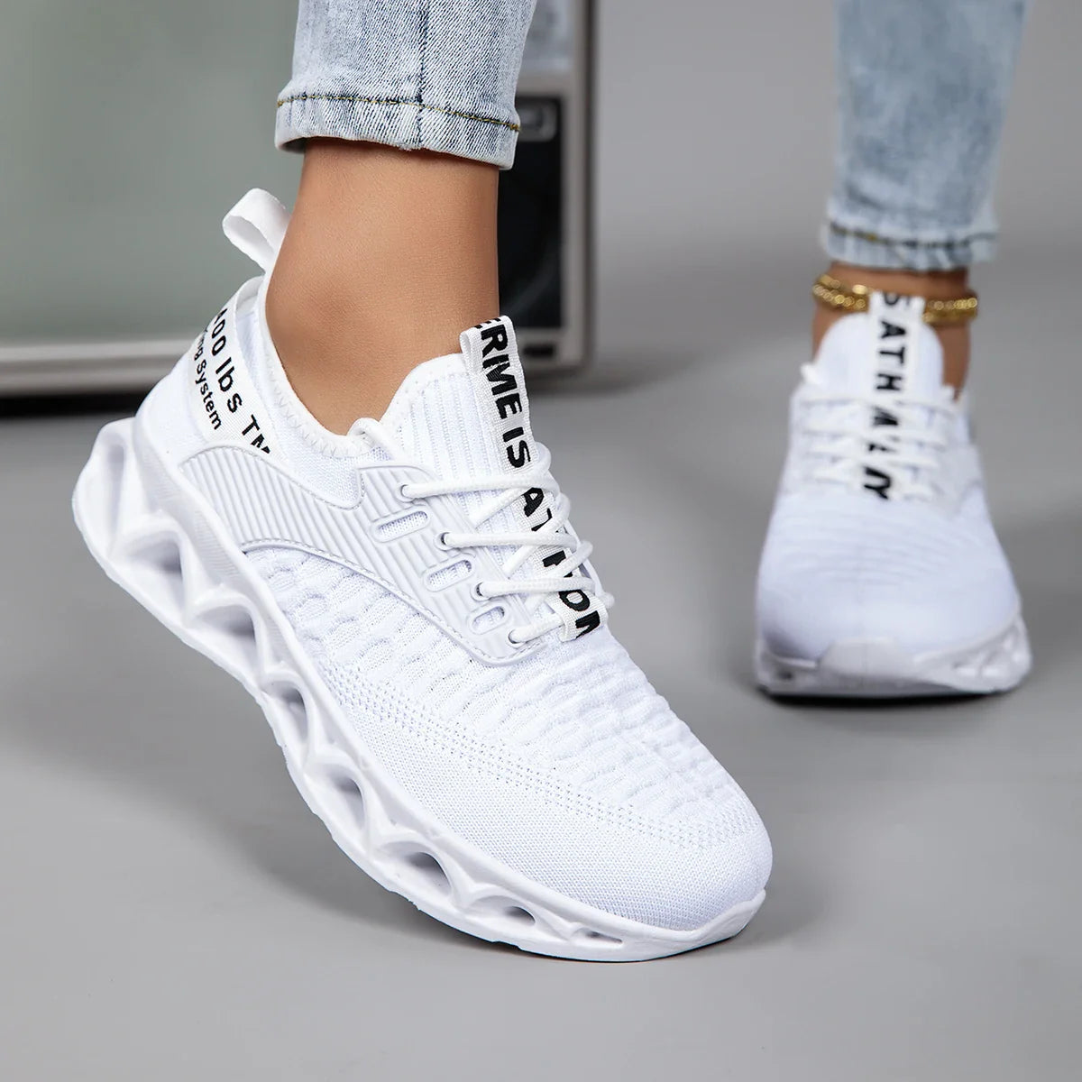 Amara Everyday Orthopedic Sneakers
