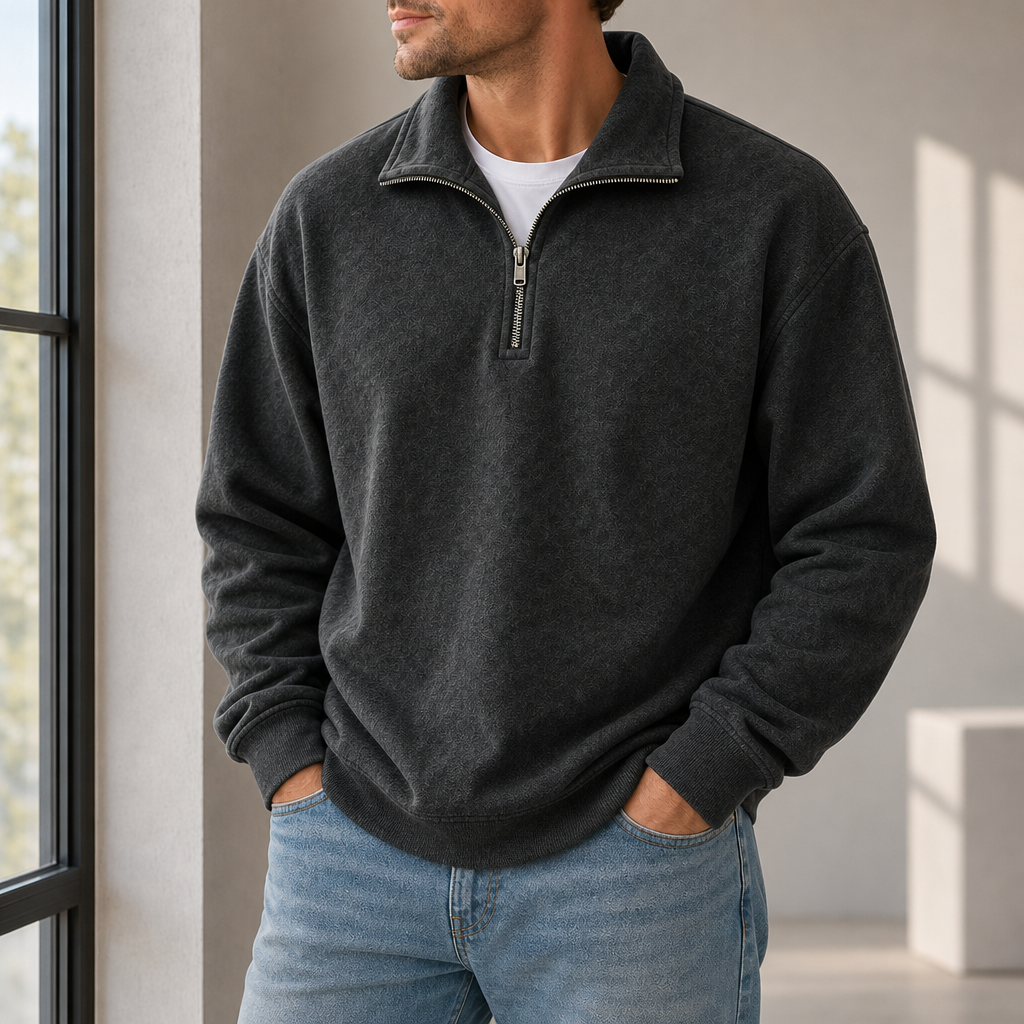 Comillas Quarter-Zip Fleece Sweatshirt in Black